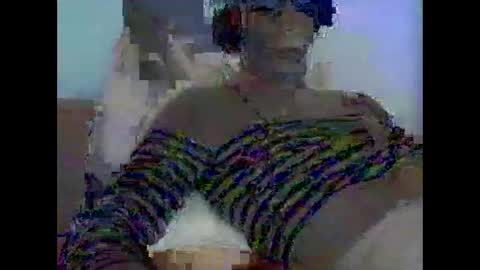 bear14250949 online show from October 7, 2025, 9:28 am