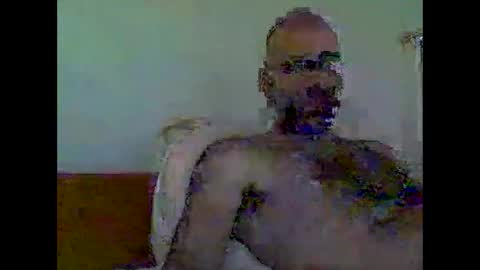 bear14250949 online show from October 20, 2025, 5:24 pm