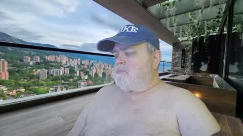 Dookie online show from April 8, 2026, 11:27 pm