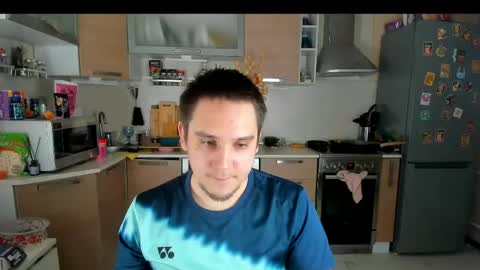 bear_beer130 online show from May 17, 2026, 4:47 pm