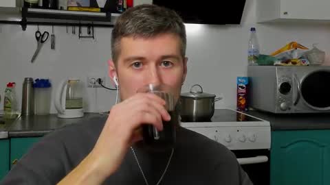 Zeus online show from October 7, 2025, 9:34 pm