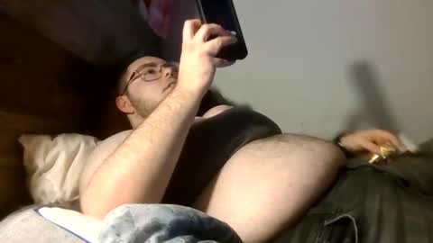 bearmoon820430 online show from September 15, 2025, 1:27 am