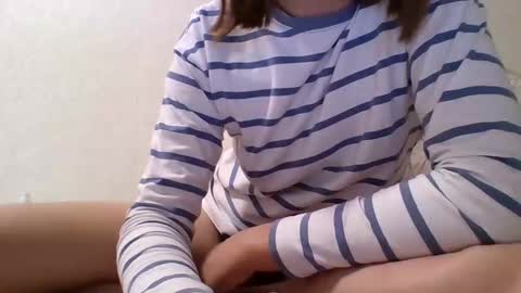 BeatriceTender online show from October 2, 2025, 6:04 pm