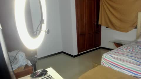 Chleo online show from December 24, 2024, 2:54 am