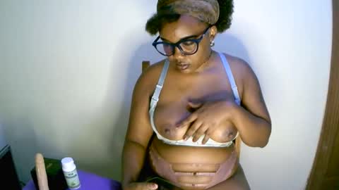 beautifulpeach2 online show from February 1, 2025, 12:29 am