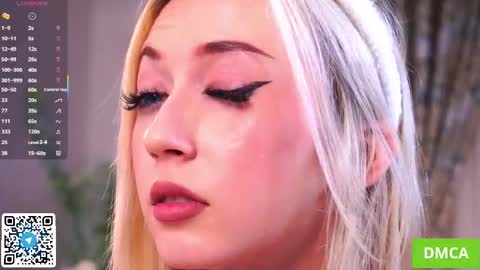 Snapshot of beauty_fuel chatting on October 23, 2025, 4:39 pm Polly online show from October 23, 2025, 4:39 pm