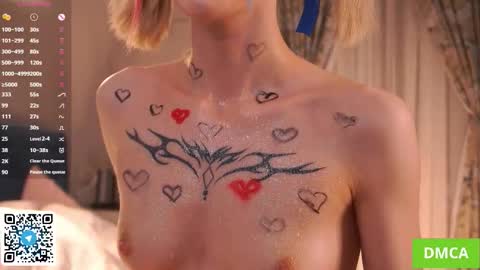 Snapshot of beauty_fuel chatting on October 31, 2025, 6:53 pm Polly online show from October 31, 2025, 6:53 pm