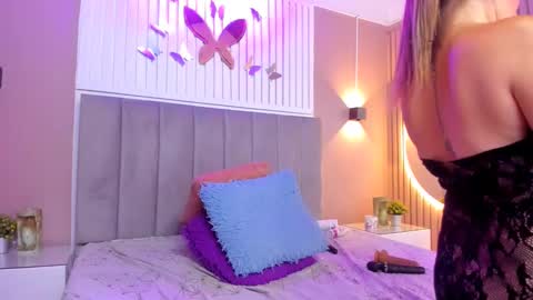 Chantall online show from January 23, 2025, 2:02 am