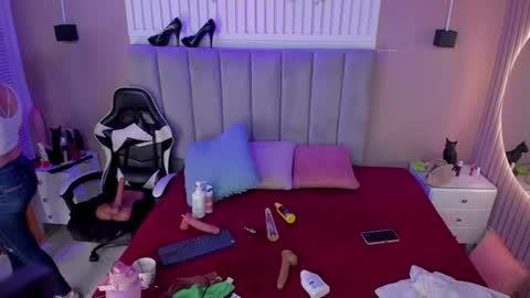 Chantall online show from July 16, 2026, 11:38 am