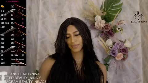 Snapshot of beauty_nina chatting on September 25, 2025, 1:37 pm beauty_nina online show from September 25, 2025, 1:37 pm