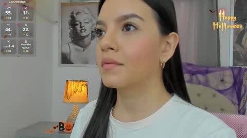 Ariana Reyes online show from October 25, 2025, 12:13 pm