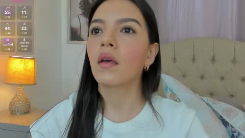 Ariana Reyes online show from April 20, 2026, 12:41 pm