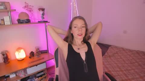 Eliise online show from February 11, 2025, 9:09 am