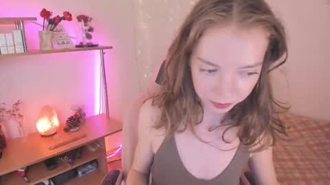 Eliise online show from October 6, 2025, 9:07 am