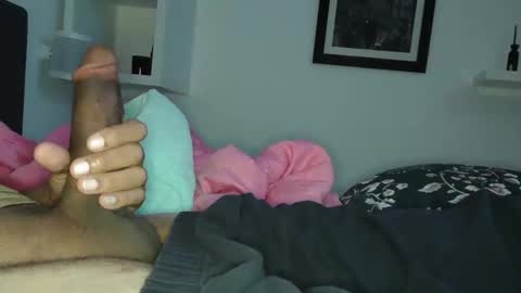 Snapshot of beautyinyoursmile chatting on September 24, 2025, 4:49 am love2seeudear online show from September 24, 2025, 4:49 am