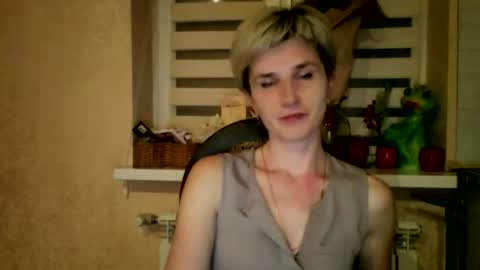 BeautyKsenia online show from April 27, 2026, 7:23 pm