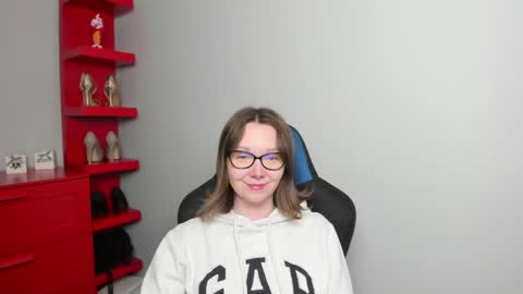 Zoe online show from April 23, 2026, 5:41 am