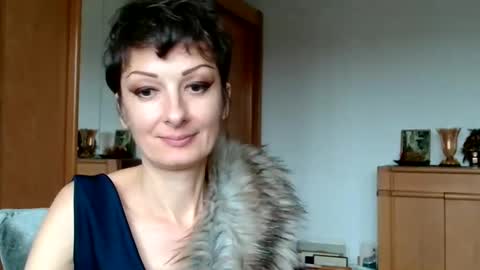 Raluca online show from November 19, 2025, 11:54 am