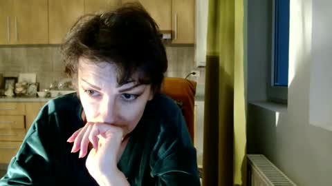 Raluca online show from April 15, 2026, 5:31 pm