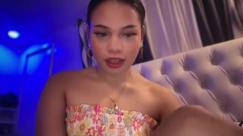 bebe_molly69 online show from October 10, 2025, 3:55 pm