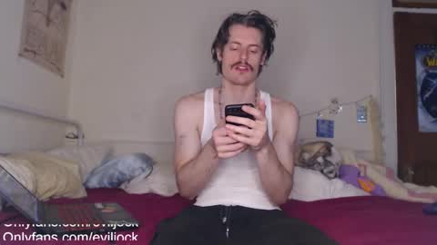 bebe  dust online show from December 8, 2024, 2:39 am