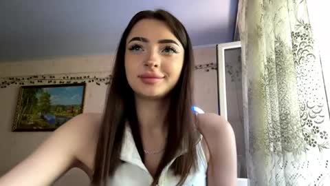 Snapshot of bebravee chatting on June 7, 2026, 12:42 pm Melissa online show from June 7, 2026, 12:42 pm