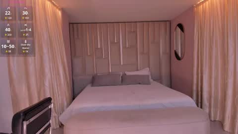 Snapshot of beccabaxter chatting on February 26, 2025, 11:48 pm Am Becca online show from February 26, 2025, 11:48 pm