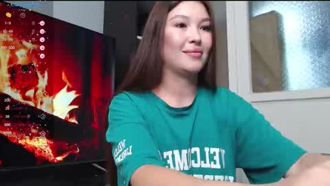 BeccaHert online show from October 5, 2025, 12:58 pm