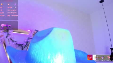 Becca Mathew online show from September 19, 2025, 2:02 am