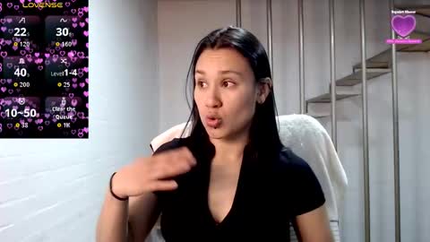 Daniela online show from November 17, 2025, 1:44 am