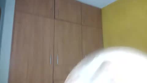 BECKY BOO  online show from April 17, 2026, 5:10 am