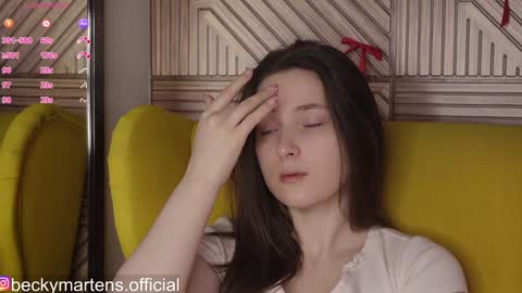 BeckyMartens come join me on    while im offline here  online show from March 4, 2026, 4:07 am