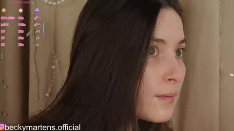 Snapshot of beckymartens chatting on June 5, 2026, 3:57 am BeckyMartens come join me on while im offline here online show from June 5, 2026, 3:57 am