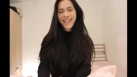 bee_thai online show from December 18, 2024, 8:47 pm