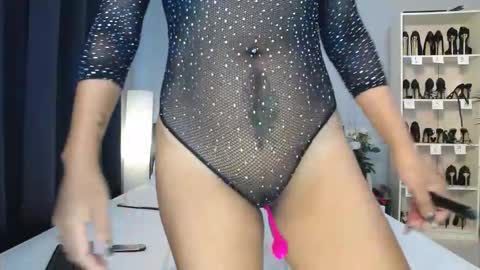 Snapshot of beebeethai chatting on January 13, 2026, 1:55 am Bee if you ever see the girl who can take 12 inch all the way inside the ass try me online show from January 13, 2026, 1:55 am