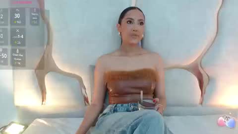 BELLA online show from September 23, 2025, 3:15 pm