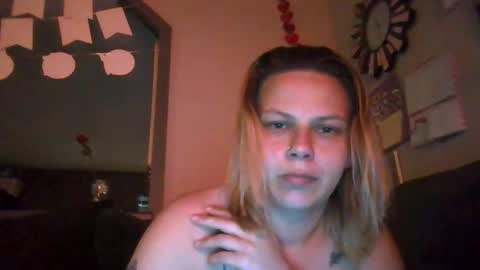 Snapshot of beendoinit680 chatting on May 11, 2026, 3:34 am beendoinit680 online show from May 11, 2026, 3:34 am