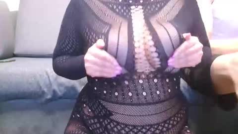 Snapshot of behindcloseddoors39 chatting on October 3, 2025, 9:34 pm behindcloseddoors8 online show from October 3, 2025, 9:34 pm