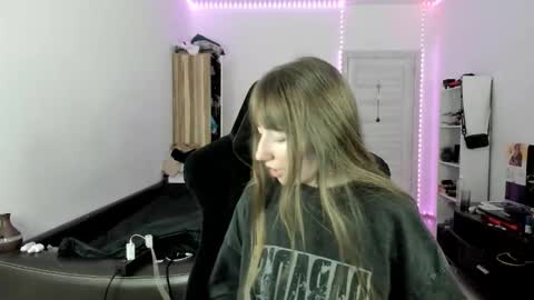 bekka online show from November 16, 2025, 4:12 pm