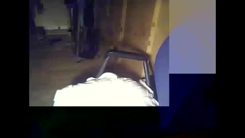 bekklove1 online show from April 18, 2026, 11:05 pm