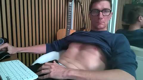 SexFriendFrance online show from January 7, 2026, 10:29 am