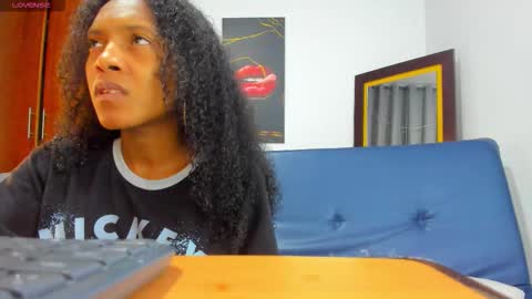 Belen  online show from October 14, 2025, 11:44 am