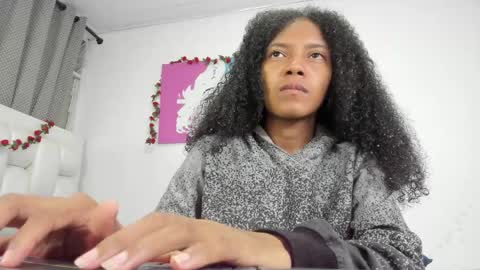 Belen  online show from April 15, 2026, 11:39 am