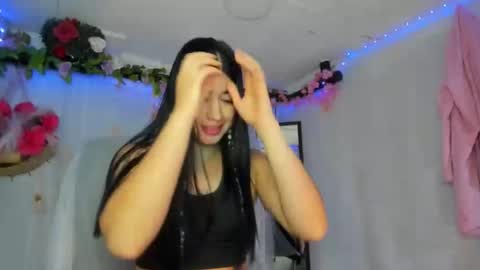 modelo independiente online show from March 18, 2026, 9:07 pm