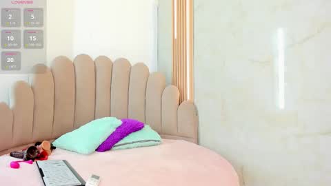 Belkilima  online show from November 18, 2025, 7:18 pm