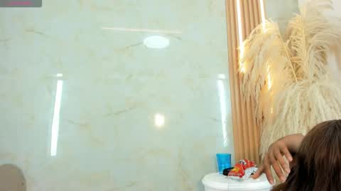 Belkilima  online show from December 15, 2025, 7:29 pm