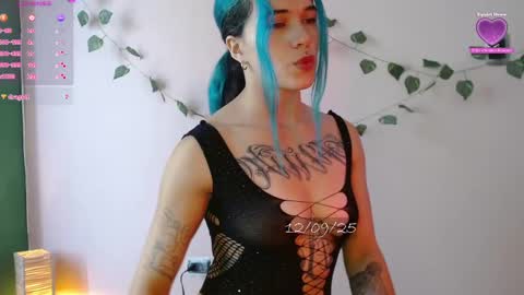   online show from September 12, 2025, 6:52 pm