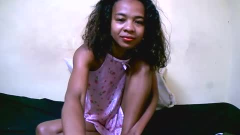 bella193999 online show from December 15, 2024, 5:13 am