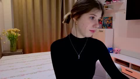 Bella online show from February 22, 2026, 6:06 pm