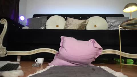 Emma  Bella online show from February 17, 2025, 1:47 am